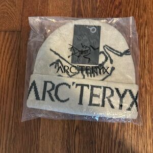 Arcteryx Bird Word Toque NWT